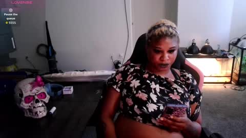 lexi love online show from October 8, 2025, 7:00 pm