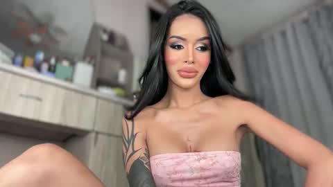 Snapshot of sugarhoneysw8 chatting on May 25, 2026, 3:34 am Jess online show from May 25, 2026, 3:34 am