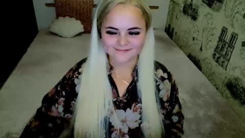 sugarkissx online show from October 10, 2025, 7:35 pm