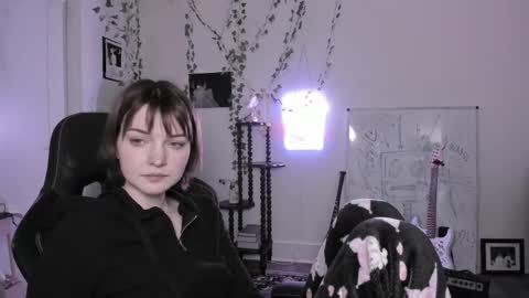 Snapshot of sugarmiette chatting on May 23, 2026, 10:19 am Ella online show from May 23, 2026, 10:19 am
