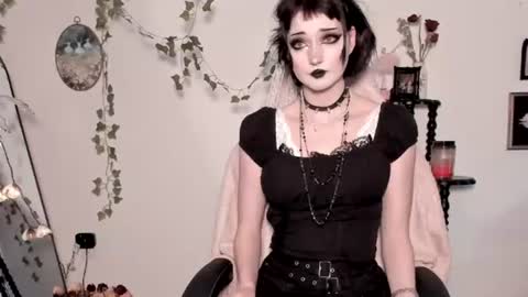 Snapshot of sugarmiette chatting on August 9, 2026, 12:45 am Ella online show from August 9, 2026, 12:45 am