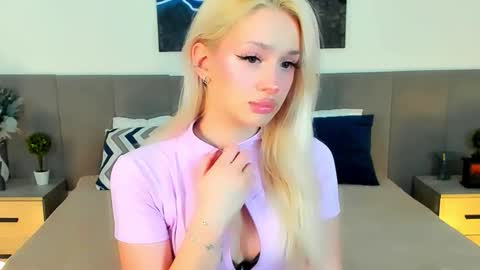 sugarwhisper online show from March 22, 2026, 9:02 am