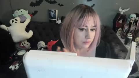 Sugary online show from November 23, 2025, 2:00 am