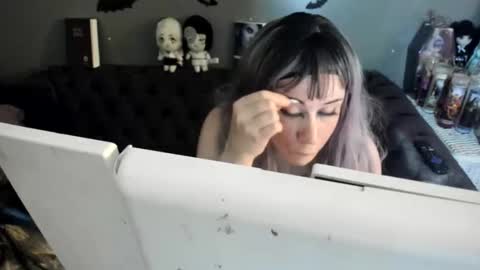 Snapshot of sugary_sweet chatting on April 9, 2026, 8:31 am Sugary online show from April 9, 2026, 8:31 am