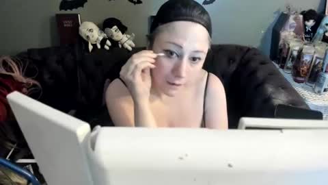 Snapshot of sugary_sweet chatting on April 13, 2026, 6:46 pm Sugary online show from April 13, 2026, 6:46 pm