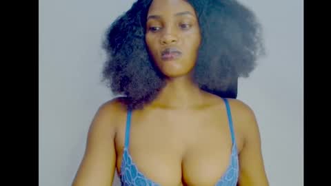 Snapshot of sugax_cuntwetxx chatting on October 27, 2025, 2:59 am Ivy online show from October 27, 2025, 2:59 am