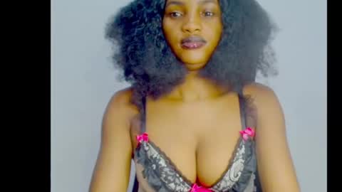 Snapshot of sugax_cuntwetxx chatting on November 16, 2025, 6:19 am Ivy online show from November 16, 2025, 6:19 am