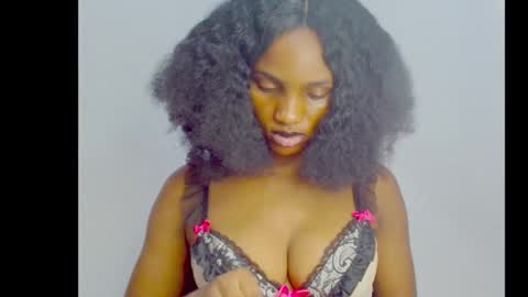 Snapshot of sugax_cuntwetxx chatting on November 18, 2025, 10:41 am Ivy online show from November 18, 2025, 10:41 am