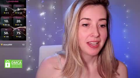 Snapshot of suggestivebehavior chatting on December 4, 2025, 2:59 pm Mia online show from December 4, 2025, 2:59 pm