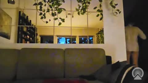 Snapshot of suit_elegant chatting on July 13, 2026, 7:38 pm Suit tie horny online show from July 13, 2026, 7:38 pm