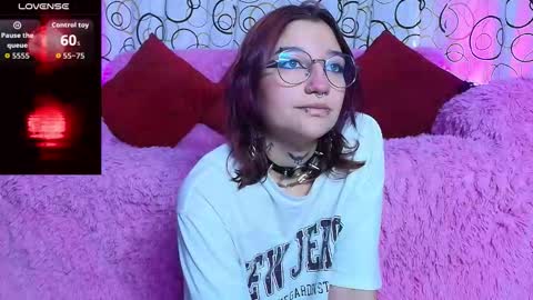    online show from December 2, 2025, 1:39 pm