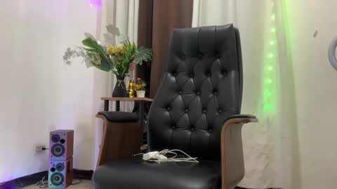 Snapshot of sultry_charls chatting on December 18, 2025, 5:19 pm sultry_charls online show from December 18, 2025, 5:19 pm