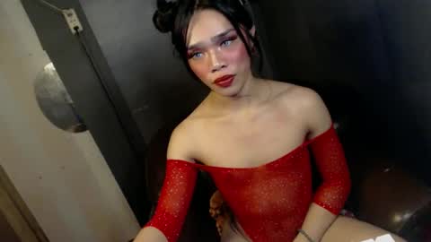 sultry_sirenxx online show from February 10, 2025, 6:03 pm