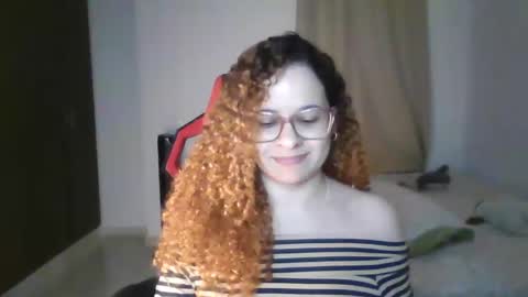 Snapshot of sultrysecrets_ chatting on December 4, 2024, 1:36 am Ann online show from December 4, 2024, 1:36 am