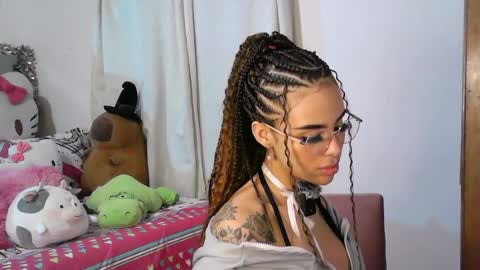 summer 09 online show from April 4, 2026, 2:32 am