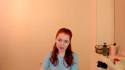 Summer Preston online show from November 12, 2025, 2:01 am