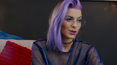 Snapshot of summer_quinn_ chatting on January 28, 2025, 9:19 am Deea online show from January 28, 2025, 9:19 am