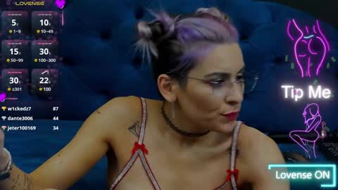 Snapshot of summer_quinn_ chatting on February 5, 2025, 11:55 am Deea online show from February 5, 2025, 11:55 am