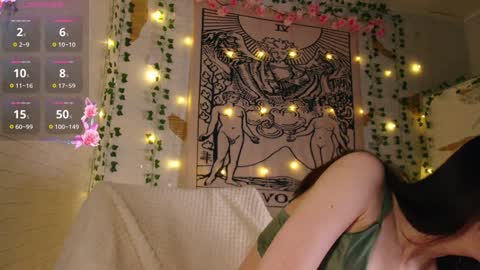 summerhazee online show from December 22, 2024, 3:11 pm