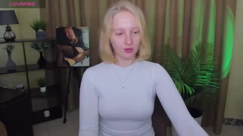 Snapshot of summerjem chatting on November 27, 2025, 9:44 am summerjem online show from November 27, 2025, 9:44 am