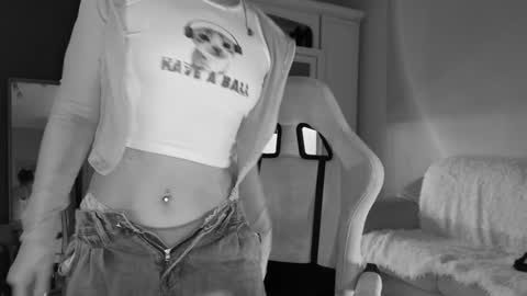 Snapshot of sun_for_you chatting on December 2, 2024, 3:58 am Miss Nelly online show from December 2, 2024, 3:58 am