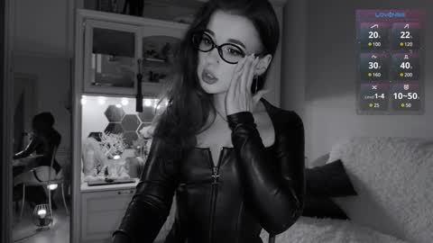 Snapshot of sun_for_you chatting on February 1, 2025, 1:23 am Miss Nelly online show from February 1, 2025, 1:23 am