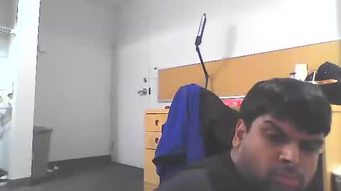 Snapshot of sundoog chatting on January 5, 2025, 11:01 pm Sundoog online show from January 5, 2025, 11:01 pm