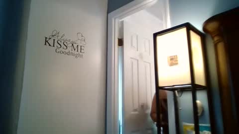 Snapshot of sunflower556 chatting on June 26, 2026, 5:28 pm Sunflower online show from June 26, 2026, 5:28 pm