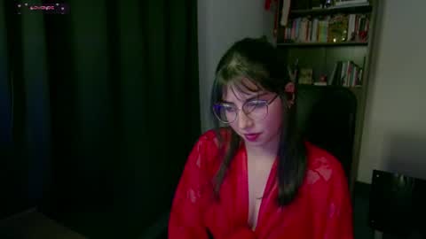 Snapshot of sunflower_uwu chatting on July 14, 2026, 2:16 am violetta online show from July 14, 2026, 2:16 am