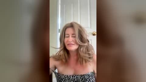 Snapshot of sunflowerannie chatting on July 19, 2026, 2:54 pm sunflowerannie online show from July 19, 2026, 2:54 pm