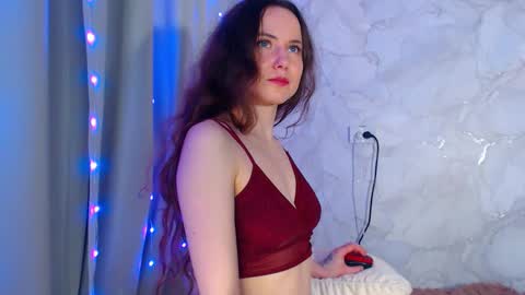 Snapshot of sunloveandwe chatting on November 28, 2025, 4:31 pm Mistress Eve online show from November 28, 2025, 4:31 pm