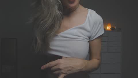 Hi Im Sunnie - Next show Friday August 1 online show from March 19, 2026, 2:48 am