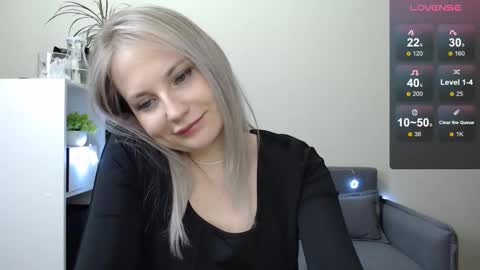 Snapshot of sunny_bunny6 chatting on December 26, 2024, 2:12 am Naomi online show from December 26, 2024, 2:12 am