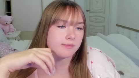 Vanessa online show from April 11, 2026, 7:45 am