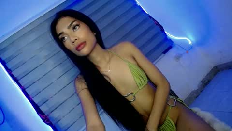 sunny_sexie online show from July 7, 2026, 12:53 pm