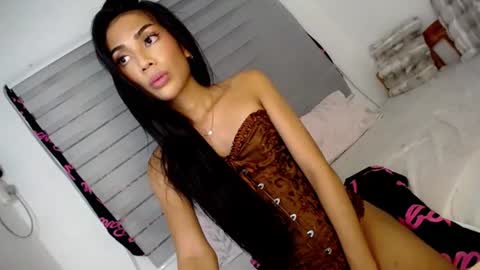 sunny_sexie online show from July 18, 2026, 11:47 am