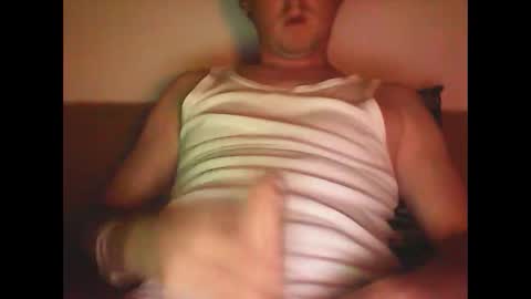 sunnygun0 online show from October 9, 2025, 6:39 pm