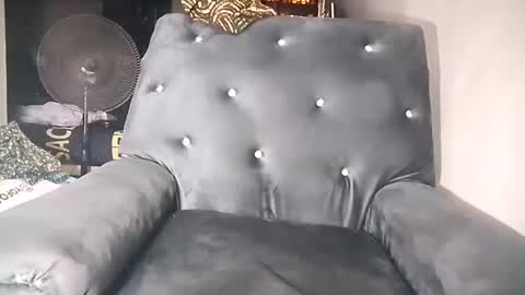 Sunnyblack2 online show from February 9, 2025, 1:14 pm