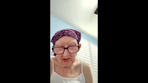 sunnyside33 online show from April 30, 2026, 1:12 am