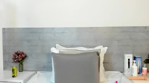 sunnywhitee online show from March 30, 2026, 7:15 pm