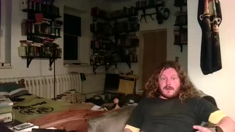 sunr1sa online show from December 4, 2025, 6:49 pm