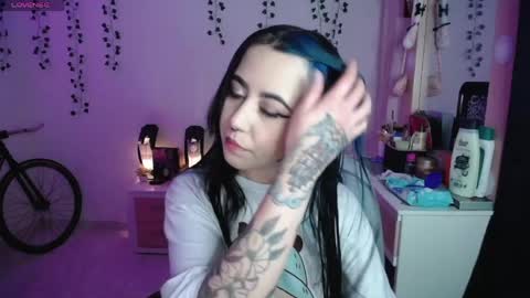 Snapshot of sunset_pienk chatting on April 12, 2026, 3:44 am Sunset online show from April 12, 2026, 3:44 am