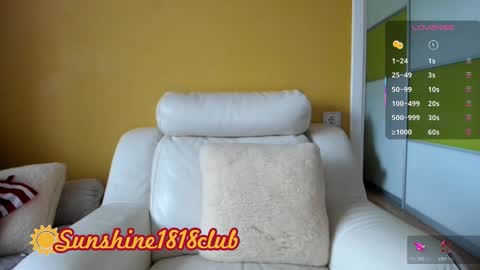 Snapshot of sunshine1818club chatting on October 17, 2025, 6:27 am Angela Sunshine1818club online show from October 17, 2025, 6:27 am