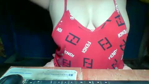 sunshine_789 online show from May 11, 2026, 5:43 pm
