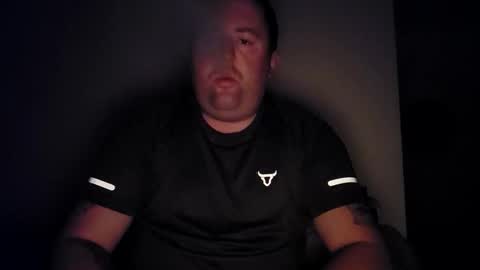 FORMYLOVE online show from September 18, 2025, 9:50 pm