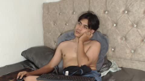 Snapshot of super_cute1 chatting on December 1, 2025, 4:45 pm super_cute1 online show from December 1, 2025, 4:45 pm