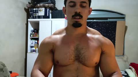 Snapshot of superbigmr chatting on June 30, 2026, 4:35 am james online show from June 30, 2026, 4:35 am