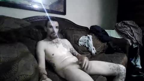 Snapshot of superd512 chatting on December 4, 2024, 8:12 am Guero Cash online show from December 4, 2024, 8:12 am