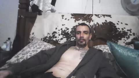 Snapshot of superd512 chatting on January 6, 2025, 3:42 am Guero Cash online show from January 6, 2025, 3:42 am