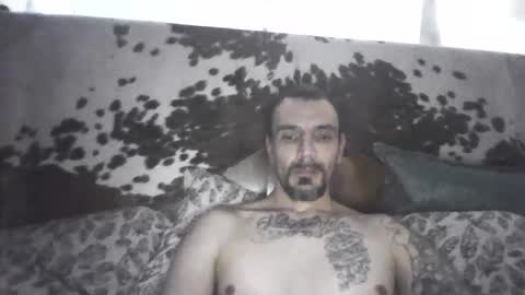 Snapshot of superd512 chatting on January 13, 2025, 5:44 pm Guero Cash online show from January 13, 2025, 5:44 pm